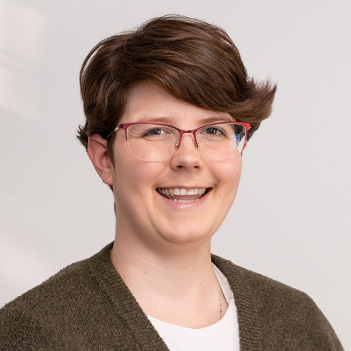  Jennifer Gill